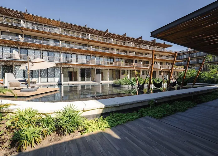 Modern 2br With Pool & Gym